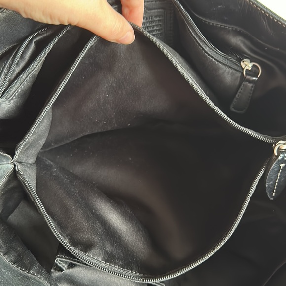 Coach Penelope Bag w/ COA - Picture 8 of 16